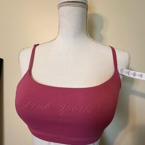 NWT - PINK Victoria’s Secret Women's Pink sports bra.